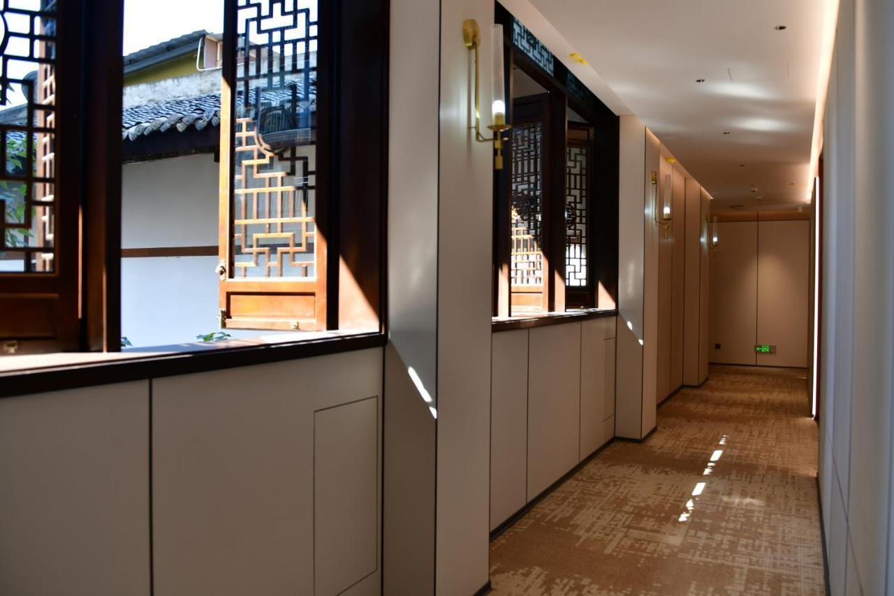 Xishu Garden Inn - Travel Agency Service - Car Rent Service - English Speaking Чэнду Экстерьер фото